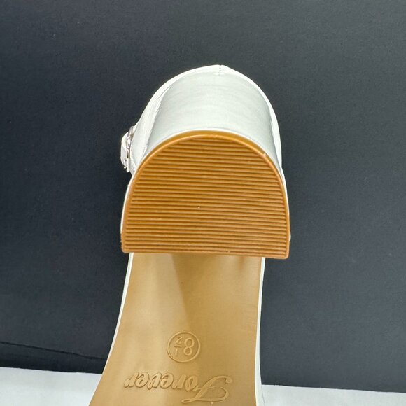 Forever White Block Heels Size 8.5 NIB - Picture 12 of 12
